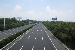 <b>2号站平台几年了?湖北高速公路广告投放，了解高</b>